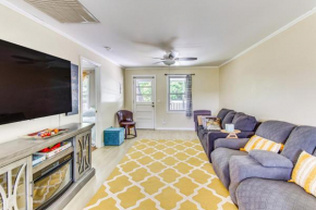 Charming Shallotte Home about 4 Mi to Ocean Isle Beach